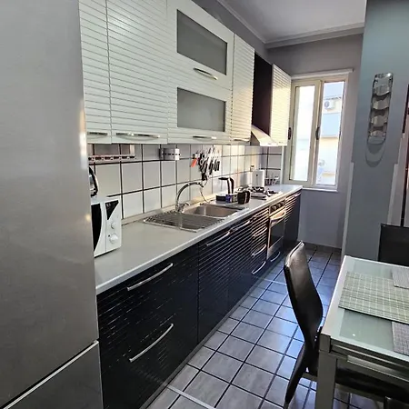 Mani's Family Tirana