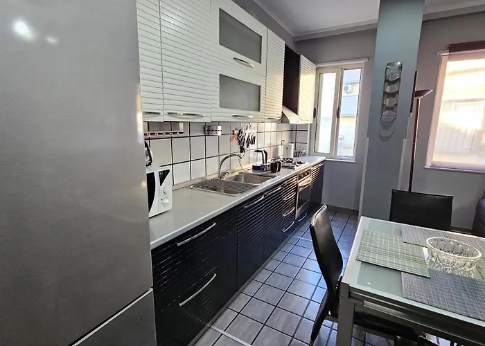 Mani's Family ティラナ