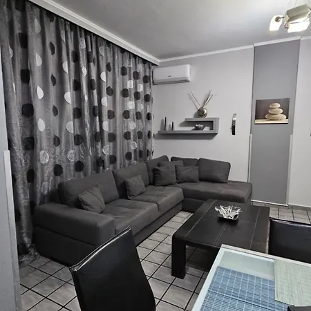 Mani's Family Apartment Tirana