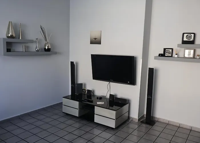 Mani's Family Apartment