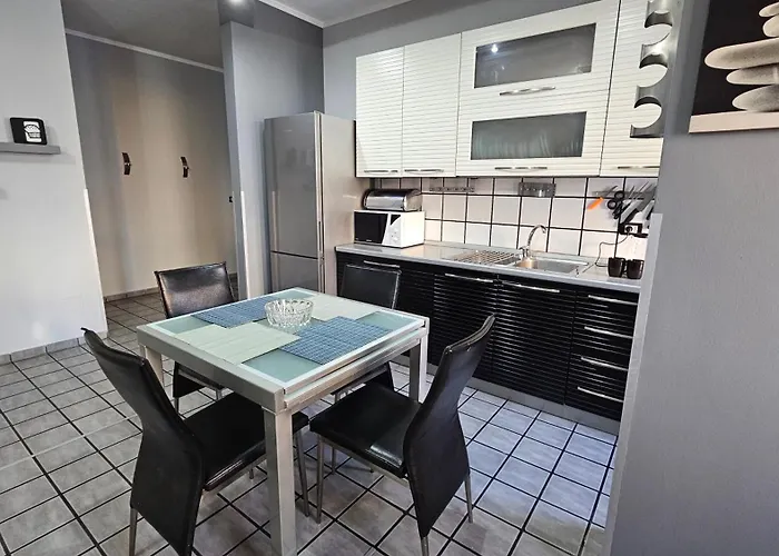 Mani's Family Apartment